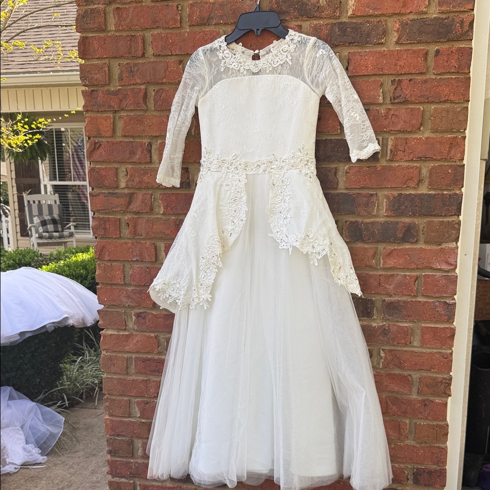Communion Flower Girl Ivory Lace & Tulle Formal Dress size 10 and a size 12